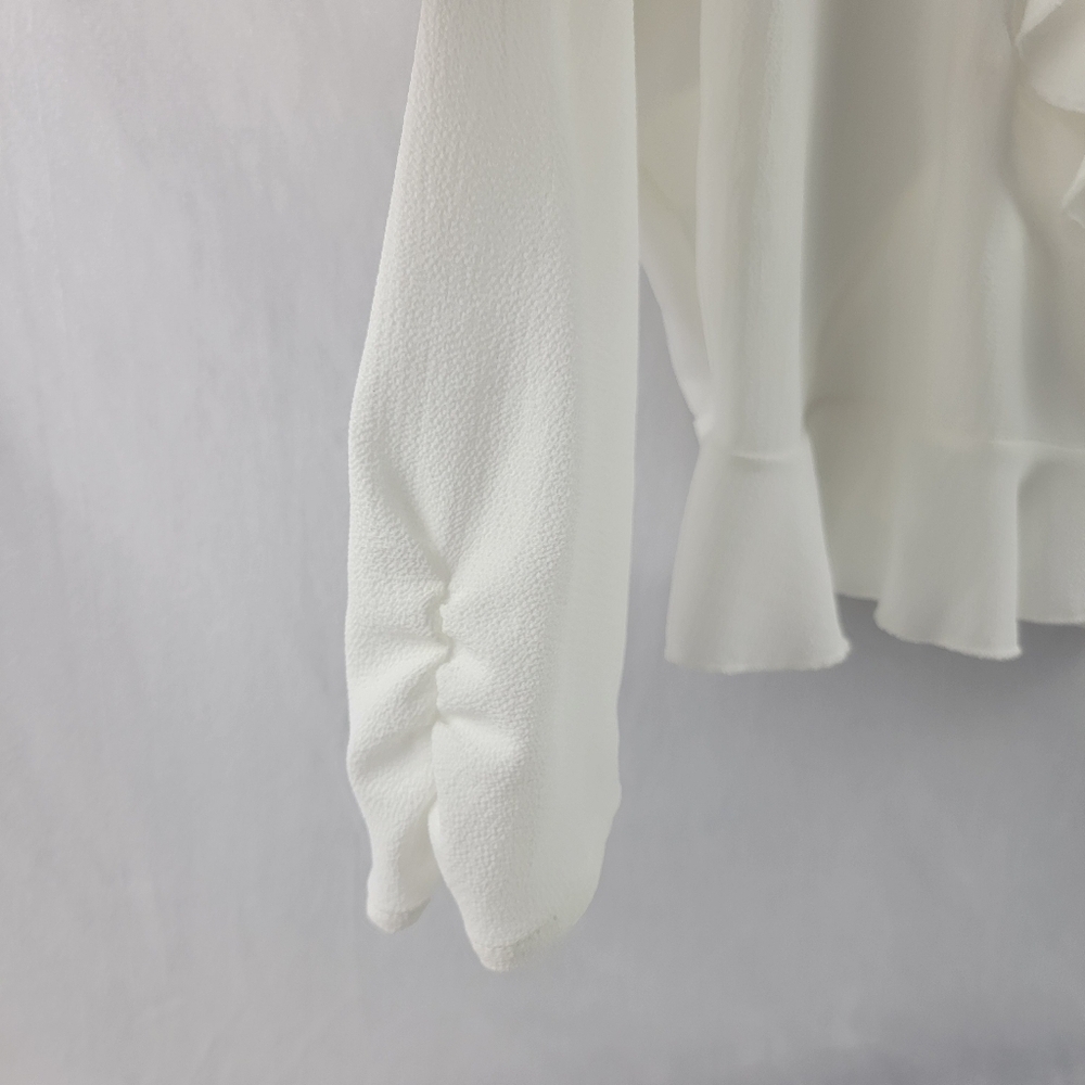 NWT Paranoia offwhite cropped ruffle wrap blouse made in Greece Size small - Picture 2 of 5